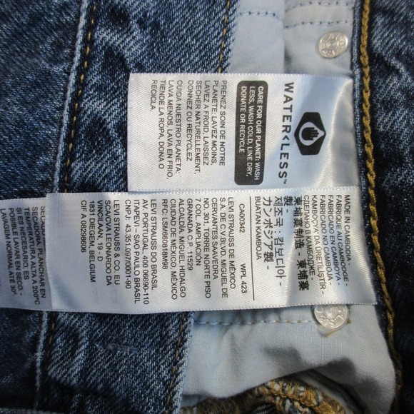 Levis Premium 80s Mom Jeans Womens 24 Blue Denim High Rise Distressed 492 - Picture 13 of 15